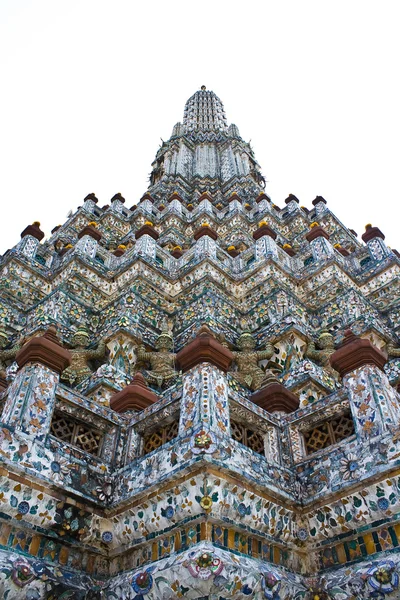 ワット ・ アルンラーチャワラーラーム、バンコク - タイでの古代寺院 — ストック写真