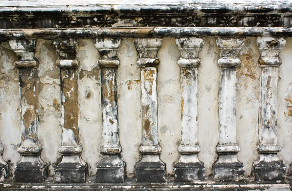 Parede branca muito antiga Design em Wat Thai — Fotografia de Stock