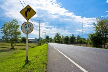 Boş yol trafik işareti kırsal Tayland