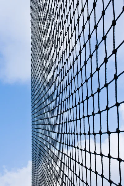 Nät med blå himmel — Stockfoto