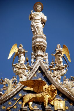 heykellerin piazza San marco