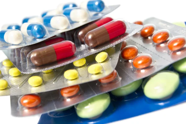 Un mucchio di pacchetti di pillole assortiti — Foto Stock