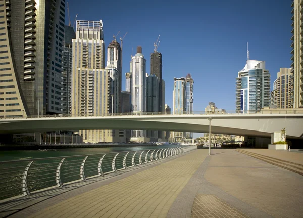 Paisaje urbano en verano. Dubai Marina . —  Fotos de Stock
