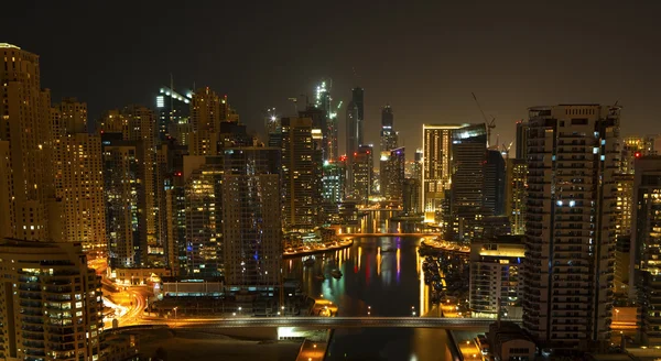 Scape πόλη τη νύχτα του χρόνου. πανοραμική σκηνή, Ντουμπάι. — Φωτογραφία Αρχείου