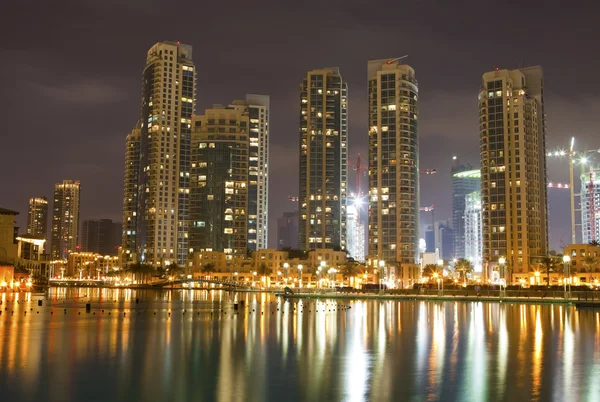 Cidade à noite, Dubai — Fotografia de Stock