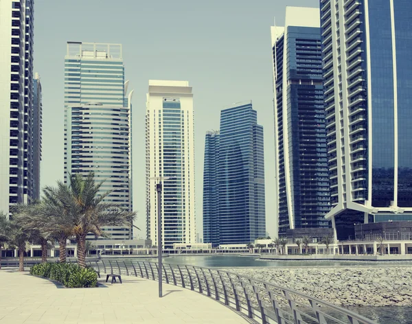 Paesaggio urbano in estate. Scena panoramica, Dubai . — Foto Stock