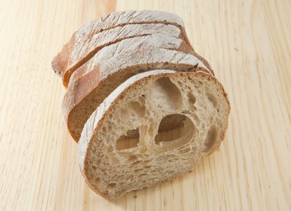 Vers brood gesneden — Stockfoto
