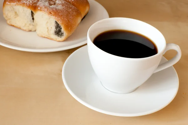 Kawa i ciastka nadziewane — Zdjęcie stockowe