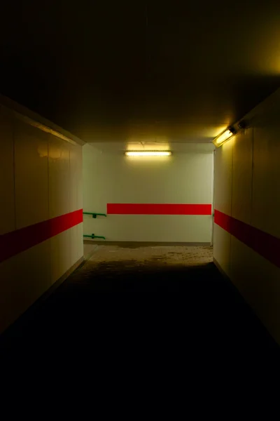 歩行者の地下道 — ストック写真