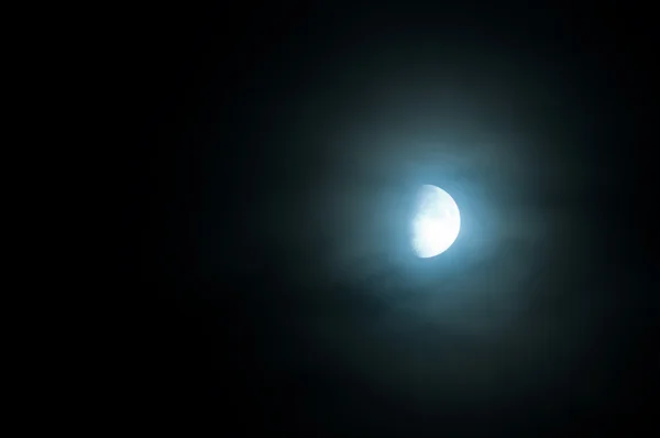 青い月 — ストック写真