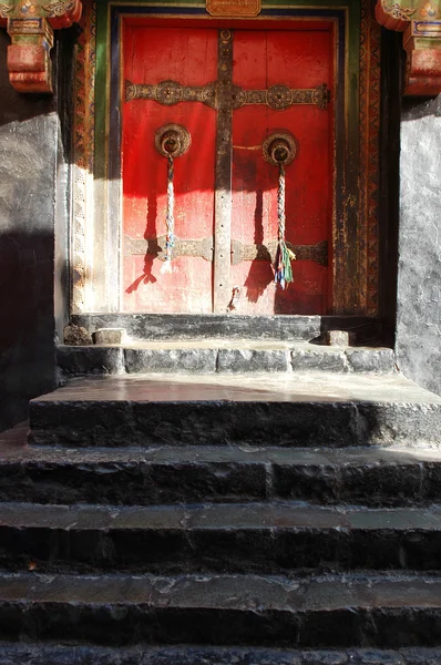 Tibetische Tür — Stockfoto