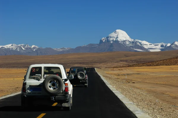 Tibet seyahat jeep — Stok fotoğraf