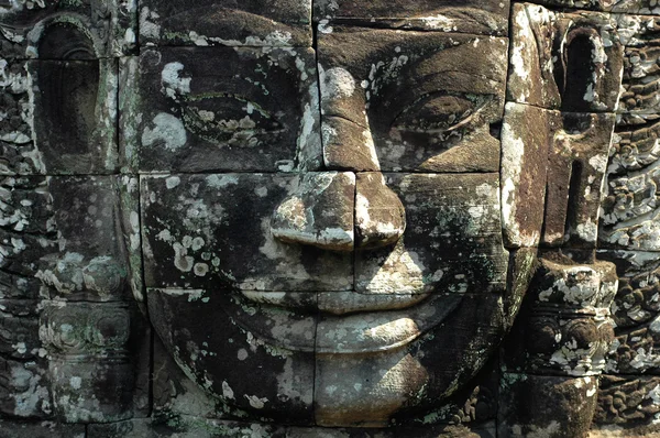 Giant boeddhabeeld op angkor, Cambodja — Stockfoto