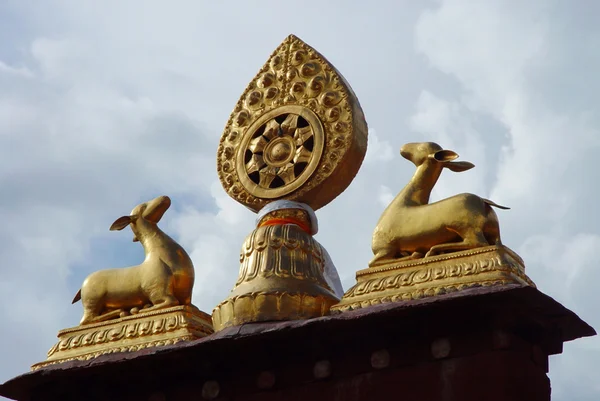 ラマ寺のゴールデン サミット — ストック写真