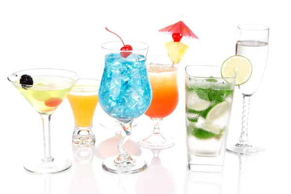 Cocktails alcoolisés mojito Martini margarita — Photo