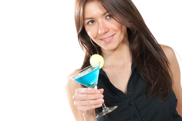 Donna che beve cocktail martini — Foto Stock