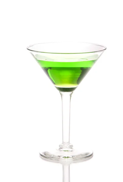 Зеленый коктейль с мартини — стоковое фото