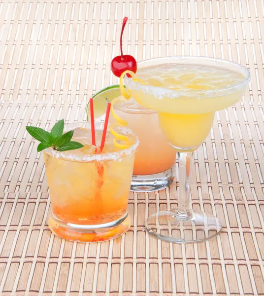 Margarita cocktail, Long island iced tea and tequila sunrise coc — Stock Photo, Image