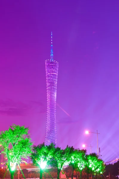 电视发射塔的夜景 — 图库照片