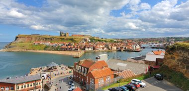 Cliffs Whitby, İngiltere