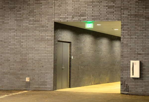 Hallen exit — Stockfoto