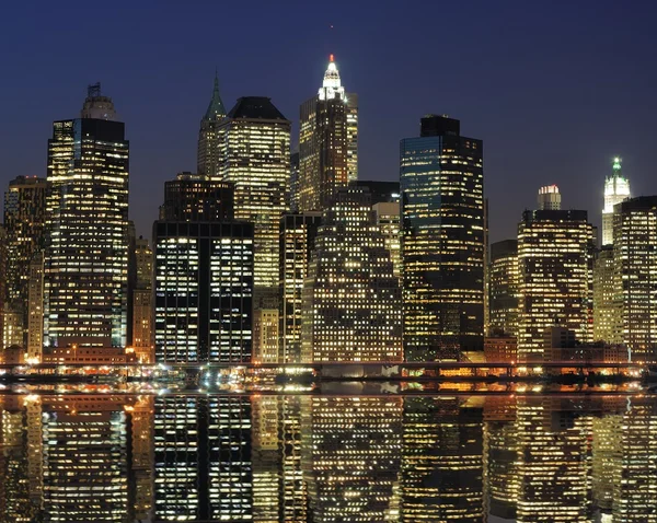 Lower Manhattan bei Nacht — Stockfoto