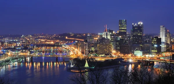 Pittsburgh, Pennsylvania Downtown Skyline — Stockfoto