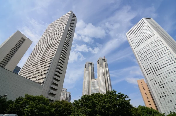 Shinjuku edifícios de escritórios — Fotografia de Stock