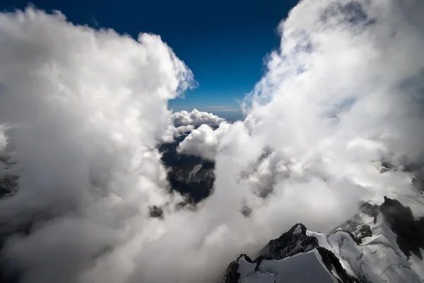 Mezi mraky na Novém Zélandu — Stock fotografie