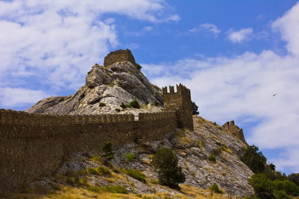 Стіни фортеці в Криму — стокове фото