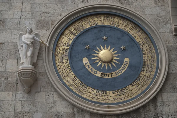 The clock of the cathedral of Messina — Stock Photo, Image
