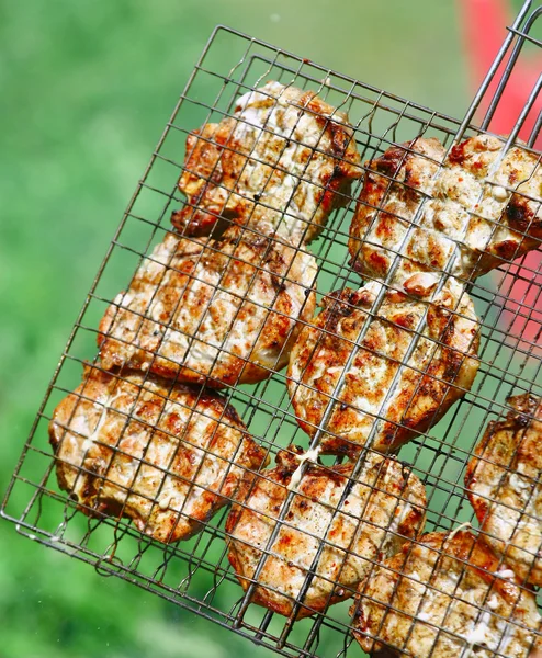 Steki w barbecue-grill — Zdjęcie stockowe