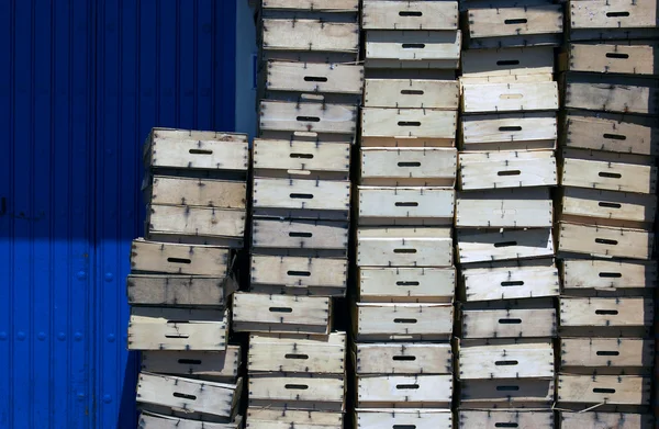Cajas de madera Fotos De Stock Sin Royalties Gratis