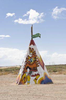 Native american tipi or teepee clipart