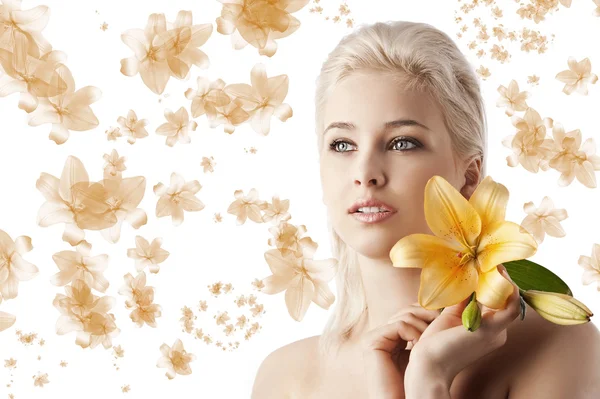 Skönhet flicka med lily — Stockfoto