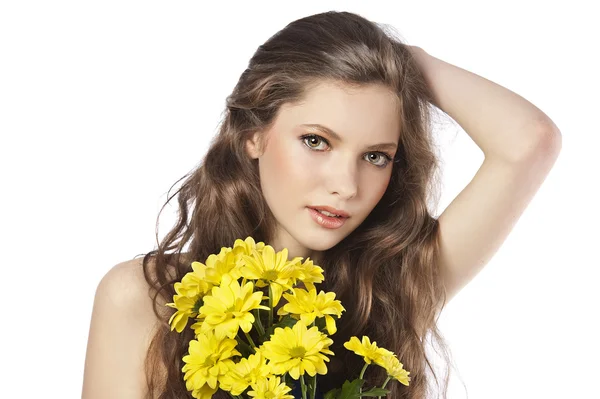 Menina fresca com flor amarela — Fotografia de Stock