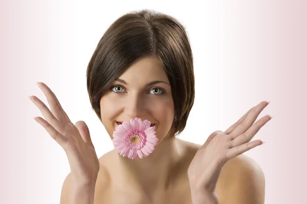 Munnen med blomma — Stockfoto