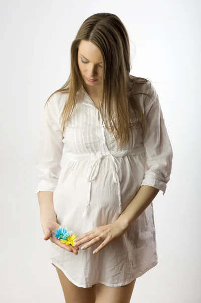 La mujer embarazada — Foto de Stock