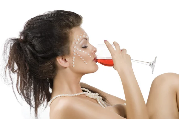 Těší se pít červené víno — Stock fotografie