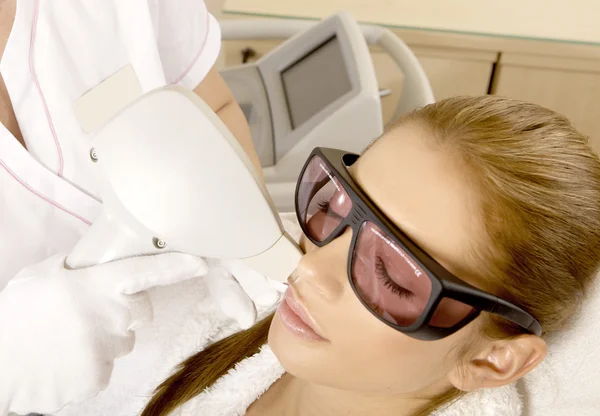 Laser hair removal in professional studio. — Stock Photo, Image