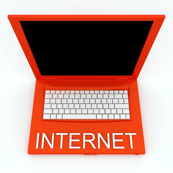 Laptop mit Word-Internet drauf — Stockfoto