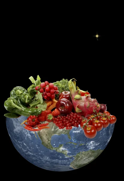 Frutas e legumes em torno do lobo — Fotografia de Stock