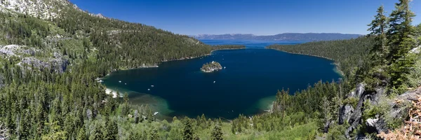 Smaragdgrüne Bucht, Tahoe-See — Stockfoto