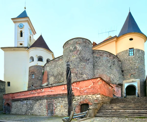Widok na zamek Mukaczewie (Ukraina) — Zdjęcie stockowe