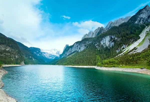 Verão alpino vista lago — Fotografia de Stock