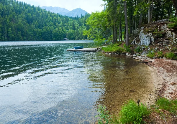 Vista alpina del lago de verano —  Fotos de Stock