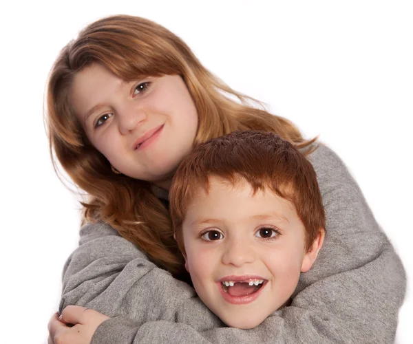 Brother and sister posing for a picture — Stock Photo, Image