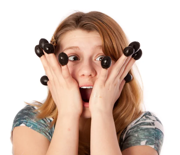 Lycklig tonåring med olivolja fingrar — Stockfoto