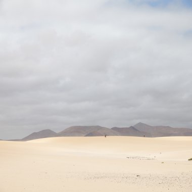 Fuerteventura, Kanarya Adaları - corralejo kum tepeleri ve volkan