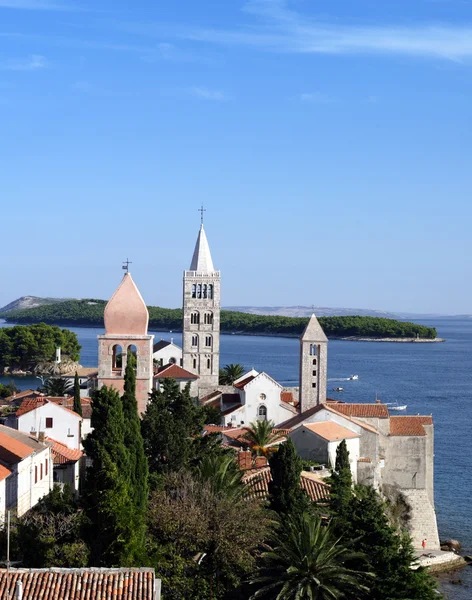 Hırvatistan, rab Adası, rab kasabası - st. john campanile çekici göster — Stok fotoğraf